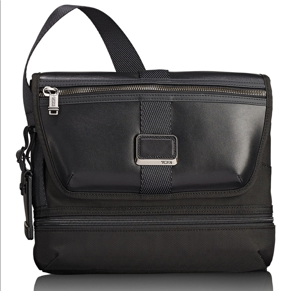 NWT Tumi Travis Crossbody Bag